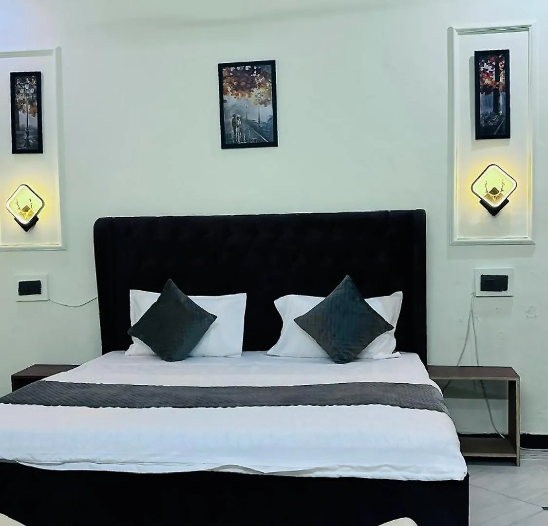 The Nest Cyberhub Hotel Gurgaon